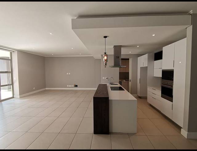 3 BEDROOM APARTMENT FOR SALE IN HYDE PARK